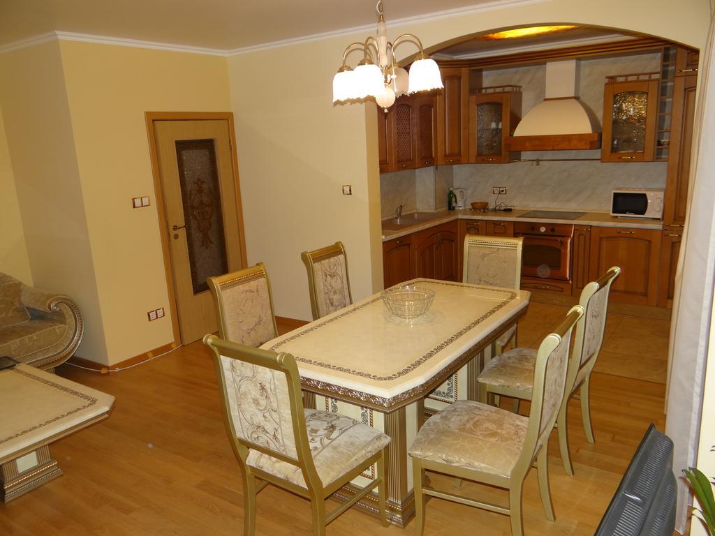 Luxury Versailles Apartments Center Opera Burgas Exterior photo