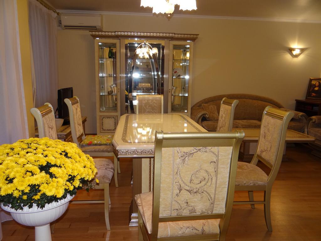 Luxury Versailles Apartments Center Opera Burgas Room photo